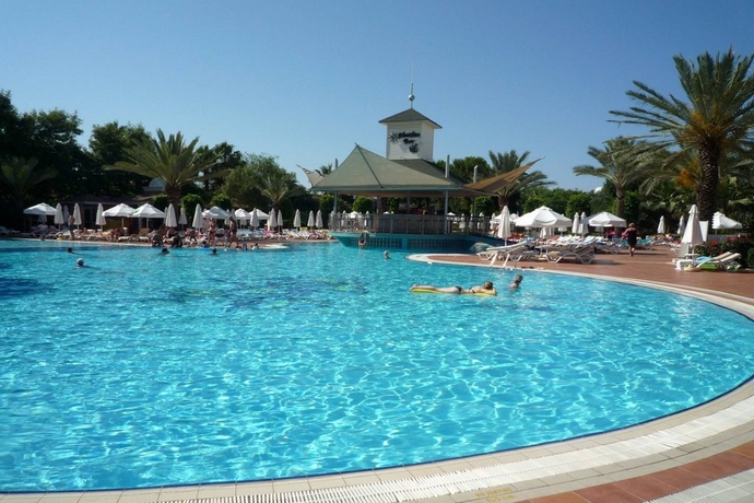 Imagen general del Hotel Insula Resort and Spa - All Inclusive. Foto 3