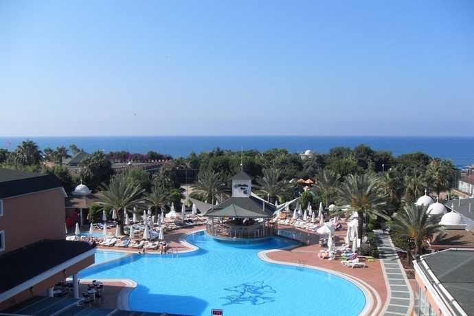 Imagen general del Hotel Insula Resort and Spa - All Inclusive. Foto 4
