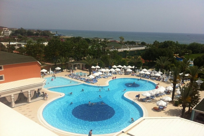 Imagen general del Hotel Insula Resort and Spa - All Inclusive. Foto 16