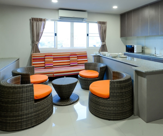 Imagen de los interiores del Hotel Int Place. Foto 10