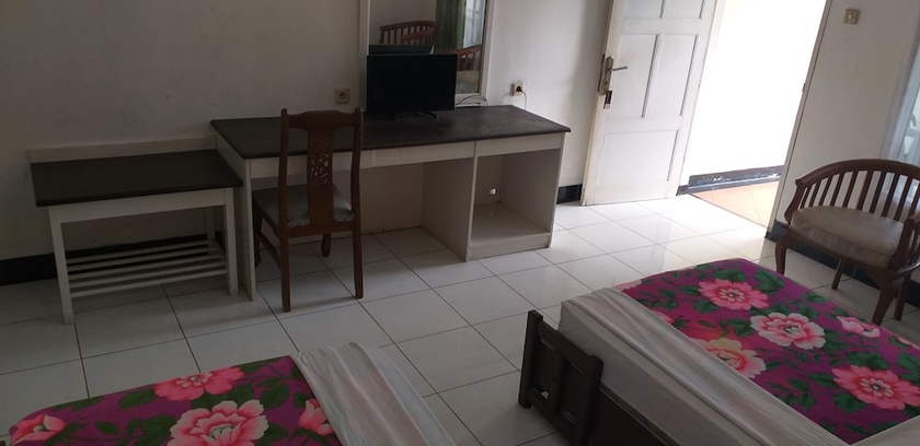 Imagen de la habitación del Hotel Intan Purwakarta. Foto 10