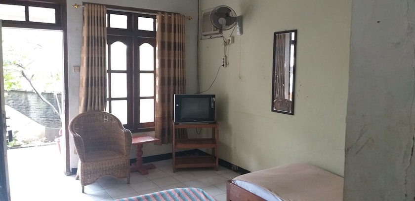 Imagen de la habitación del Hotel Intan Purwakarta. Foto 12