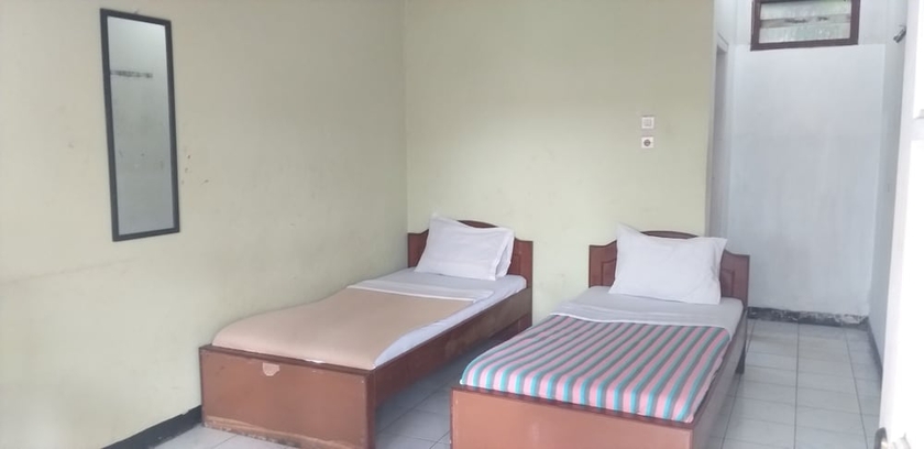 Imagen de la habitación del Hotel Intan Purwakarta. Foto 13