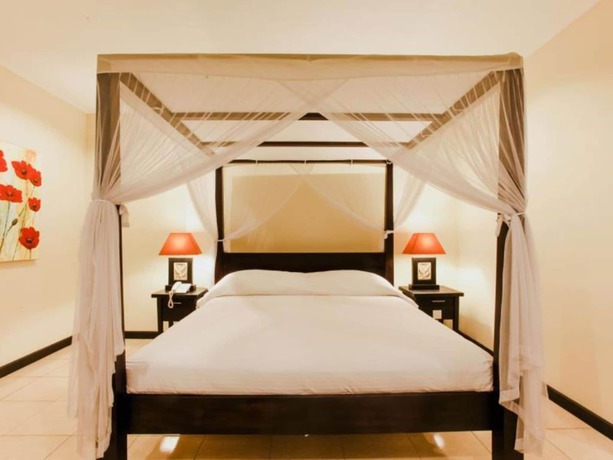 Imagen de la habitación del Hotel Intansari. Foto 4