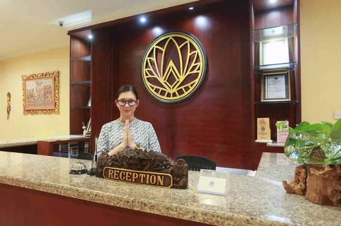Imagen de los interiores del Hotel Intansari. Foto 17