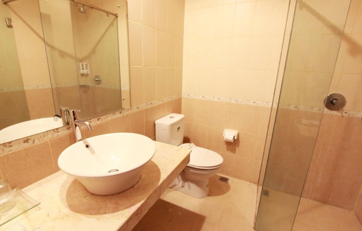 Imagen de la habitación del Hotel Intansari. Foto 11