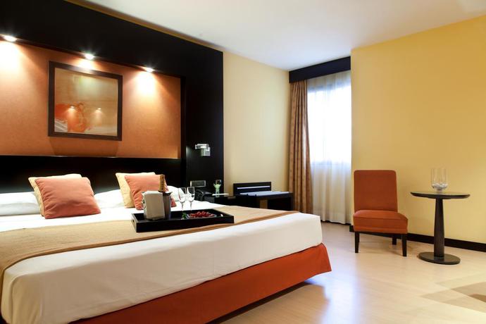 Imagen de la habitación del Hotel Intelier Rosa. Foto 5