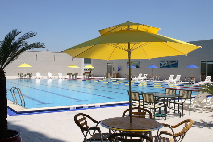 Imagen de la piscina del Hotel Inter Burgo Exco. Foto 6