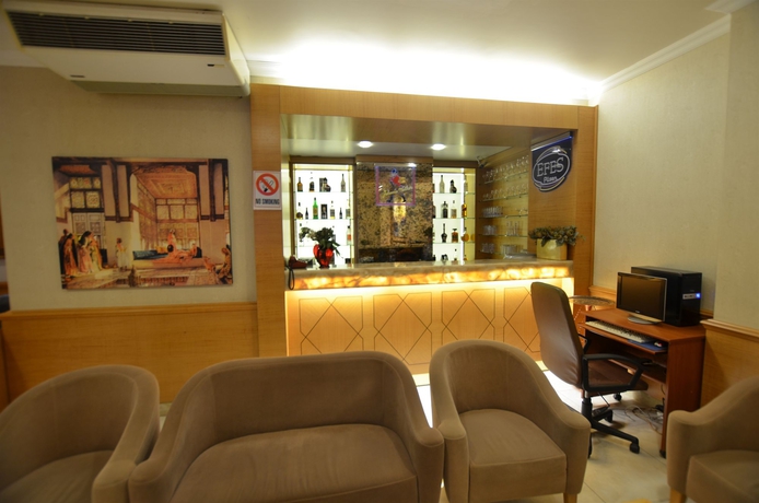 Imagen del bar/restaurante del Hotel Inter Istanbul. Foto 3