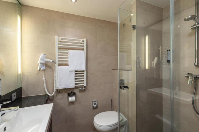 Imagen de la habitación del Hotel InterCityHotel Dresden. Foto 6