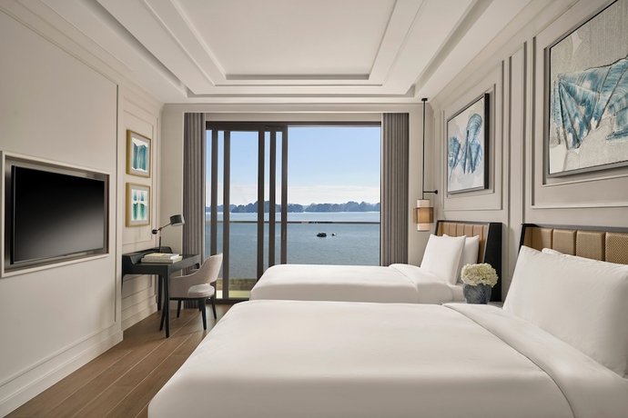 Imagen de la habitación del Hotel InterContinental Halong Bay Resort by IHG. Foto 6