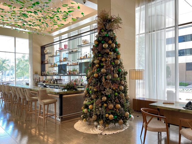 Imagen del bar/restaurante del Hotel InterContinental Houston, an IHG Hotel. Foto 2