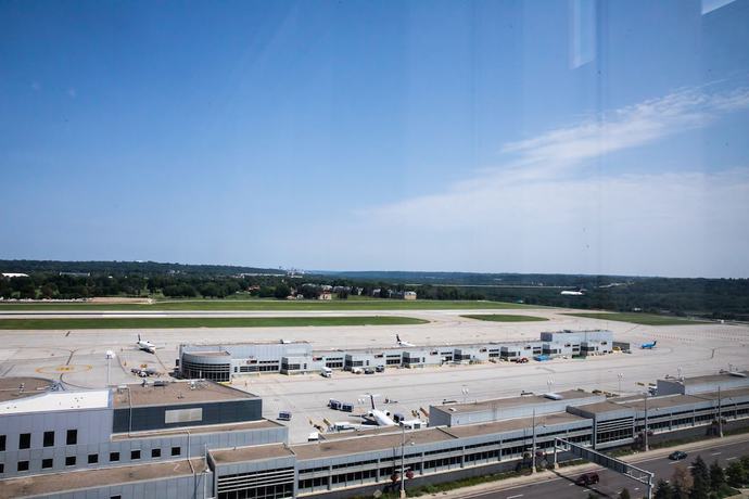 Imagen de la habitación del Hotel InterContinental Minneapolis - St. Paul Airport, an IHG Hotel. Foto 2