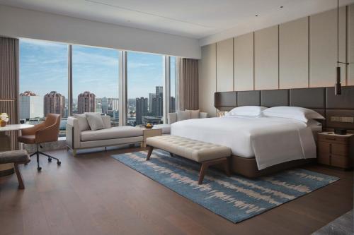 Imagen de la habitación del Hotel InterContinentals Zhengzhou. Foto 15