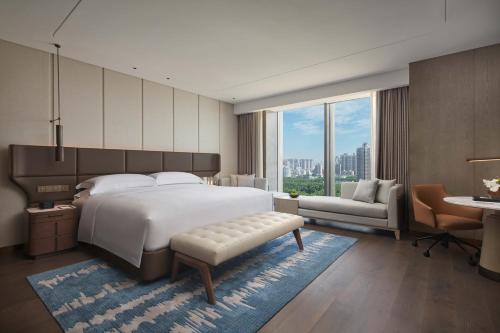 Imagen de la habitación del Hotel InterContinentals Zhengzhou. Foto 16