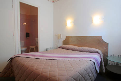 Imagen de la habitación del Hotel Inter-Hotel Hotellerie De Balajan. Foto 4