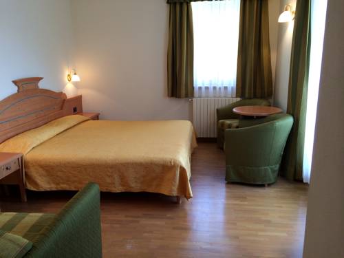 Imagen de la habitación del Hotel Interalpen. Foto 4