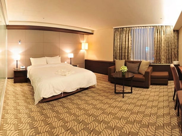 Imagen de la habitación del Hotel Interciti. Foto 8