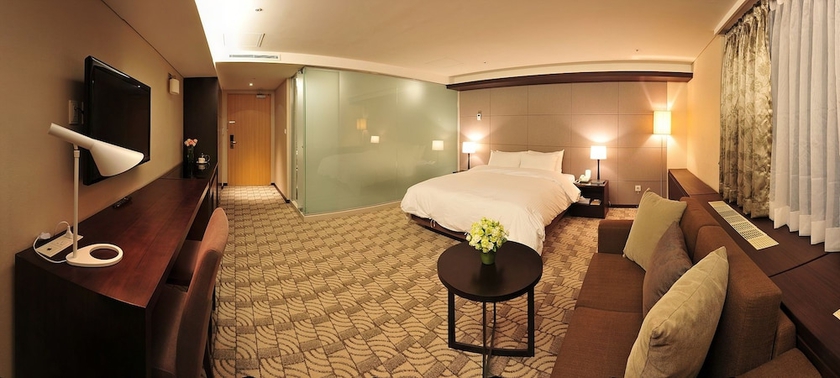 Imagen de la habitación del Hotel Interciti. Foto 9