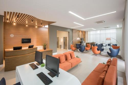 Imagen de la habitación del Hotel Intercity Bauru. Foto 6