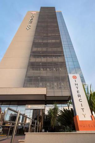 Imagen de la habitación del Hotel Intercity Bauru. Foto 8
