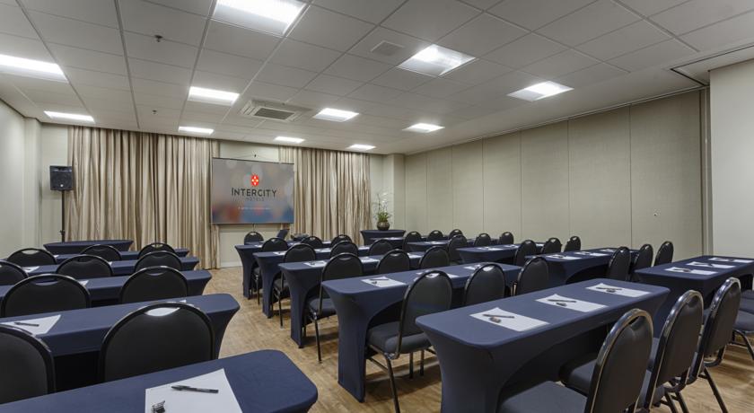 Imagen general del Hotel Intercity Bh Expo. Foto 11