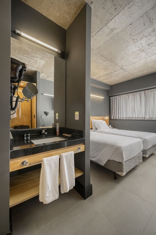 Imagen de la habitación del Hotel Intercity Canoas. Foto 9