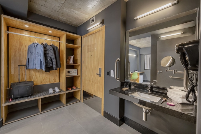 Imagen de la habitación del Hotel Intercity Canoas. Foto 15