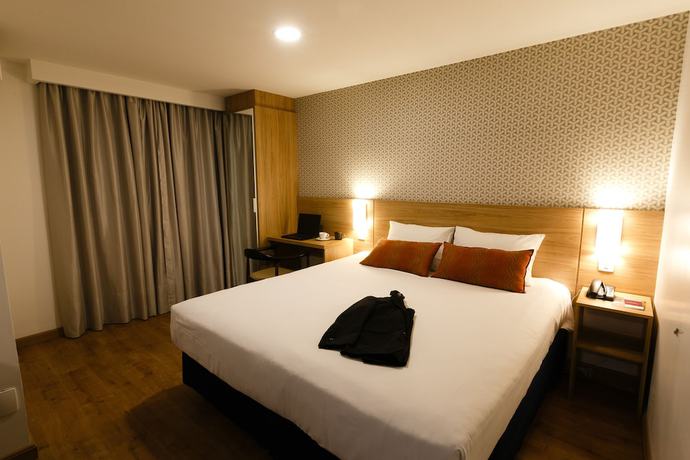 Imagen de la habitación del Hotel Intercity Curitiba 7 de Setembro. Foto 11