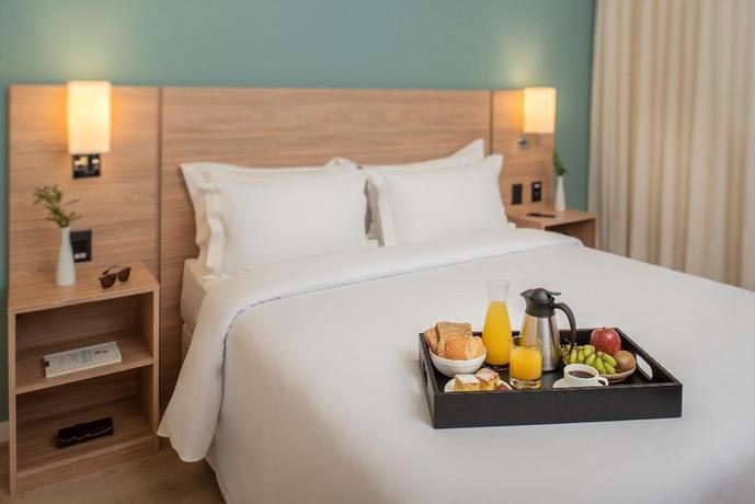 Imagen de la habitación del Hotel Intercity Curitiba Batel. Foto 17