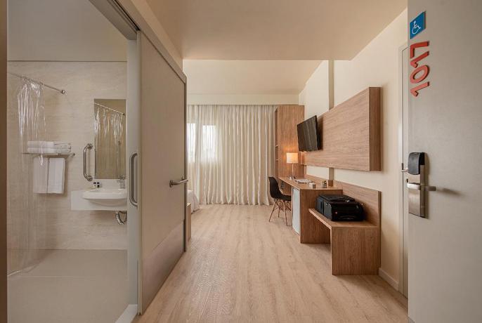 Imagen de la habitación del Hotel Intercity Curitiba Batel. Foto 18