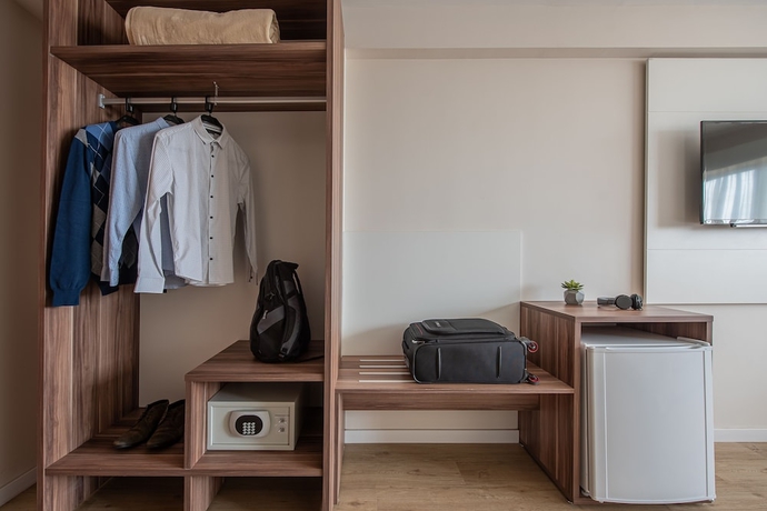 Imagen de la habitación del Hotel Intercity Curitiba Centro Cívico. Foto 9