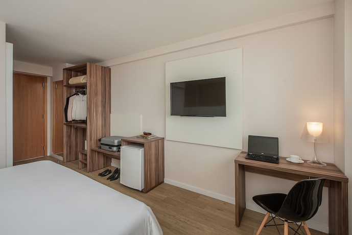 Imagen de la habitación del Hotel Intercity Curitiba Centro Cívico. Foto 15