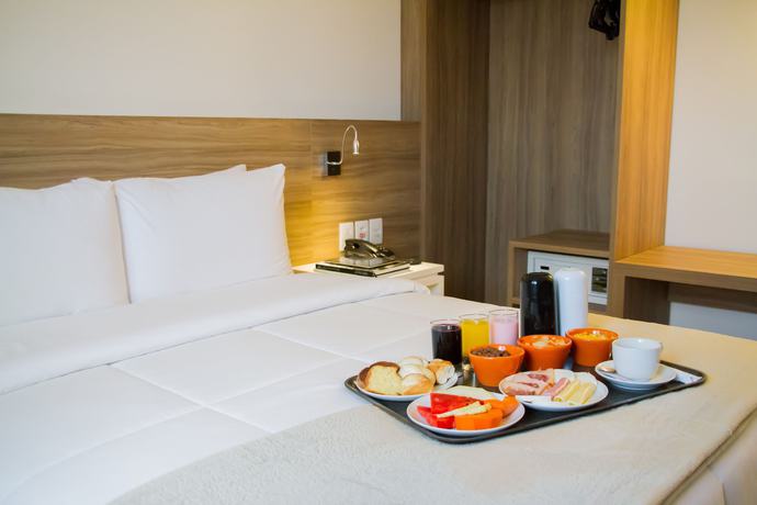 Imagen de la habitación del Hotel Intercity Gravata&iacute;. Foto 4