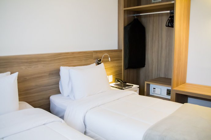 Imagen de la habitación del Hotel Intercity Gravata&iacute;. Foto 10