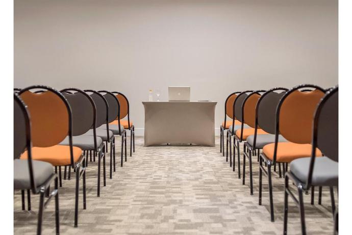 Imagen de los interiores del Hotel Intercity Itupeva. Foto 14