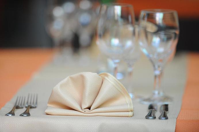 Imagen del bar/restaurante del Hotel Intercity Maceio. Foto 3