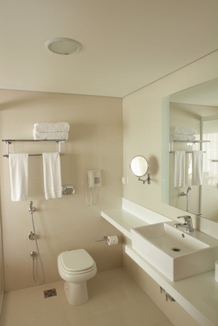 Imagen de la habitación del Hotel Intercity Montevideo. Foto 11