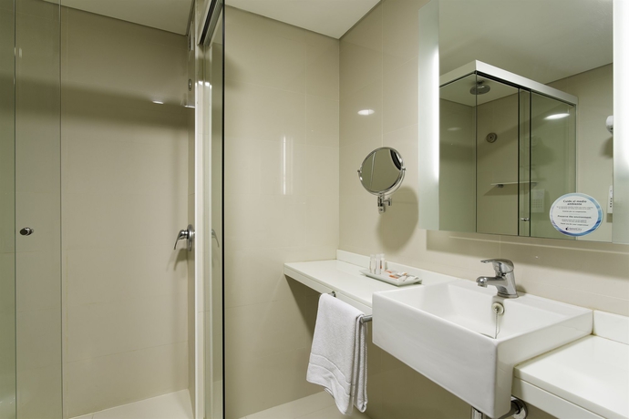 Imagen de la habitación del Hotel Intercity Montevideo. Foto 16