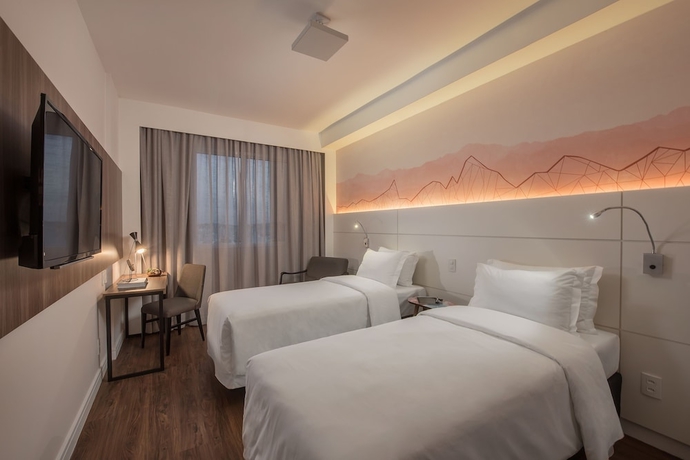 Imagen de la habitación del Hotel Intercity Porto Alegre Cidade Baixa. Foto 9