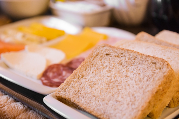 Imagen del bar/restaurante del Hotel Intercity Salvador Aeroporto. Foto 6