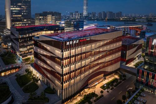 Imagen general del Hotel Intercity Shanghai Xuhui Binjiang International Media Port. Foto 1