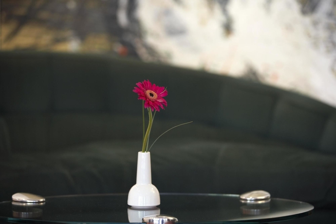 Imagen de los interiores del Hotel Intercity Stuttgart. Foto 12