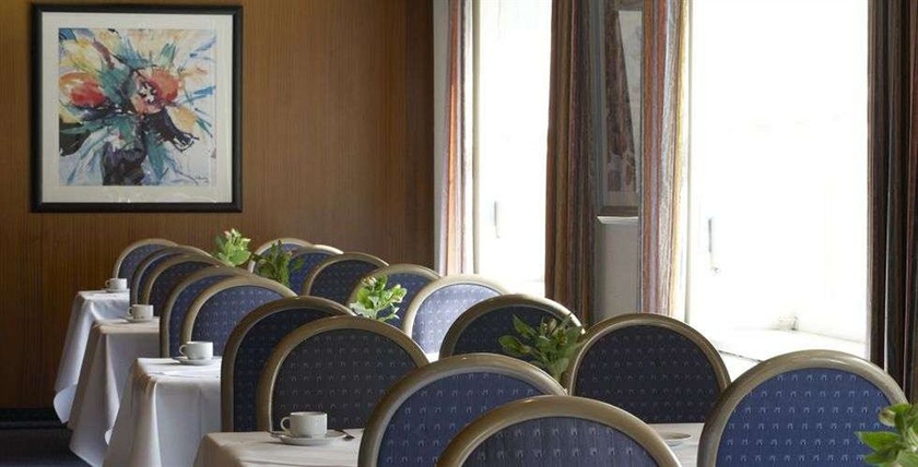 Imagen del bar/restaurante del Hotel Intercity Stuttgart. Foto 8