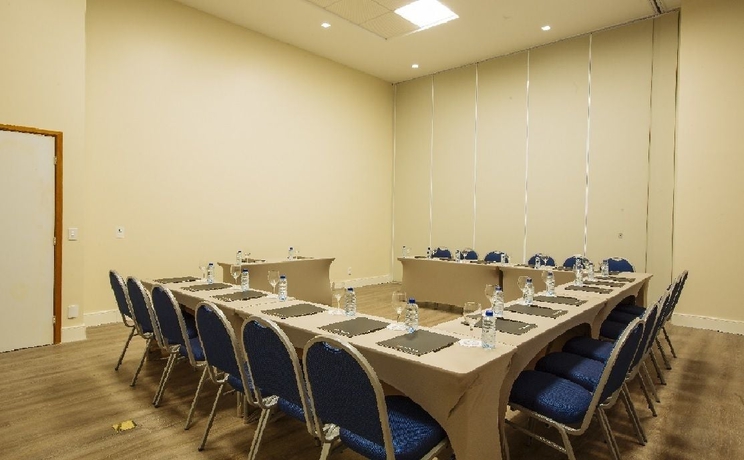 Imagen de los interiores del Hotel Intercity Suape Costa Dourada. Foto 15