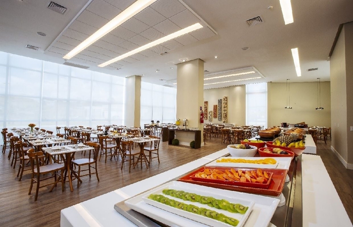 Imagen del bar/restaurante del Hotel Intercity Suape Costa Dourada. Foto 4