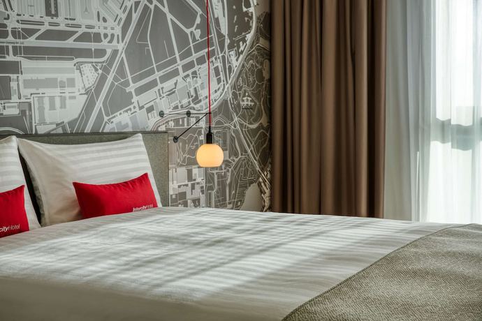 Imagen de la habitación del Hotel IntercityHotel Amsterdam Schiphol Airport. Foto 2