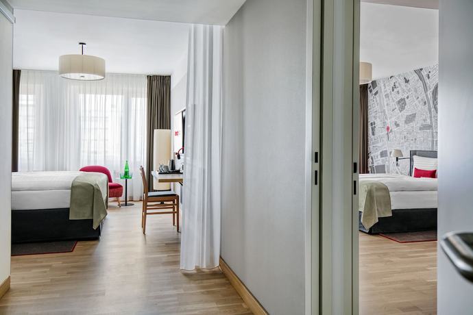 Imagen de la habitación del Hotel IntercityHotel Amsterdam Schiphol Airport. Foto 11