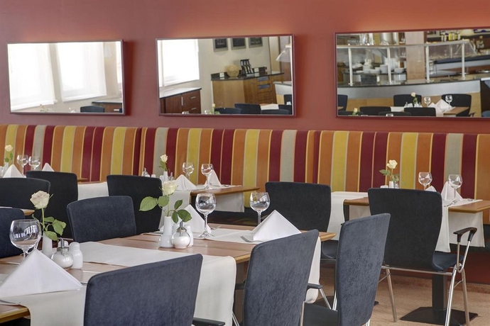 Imagen del bar/restaurante del Hotel IntercityHotel Berlin Ostbahnhof. Foto 4