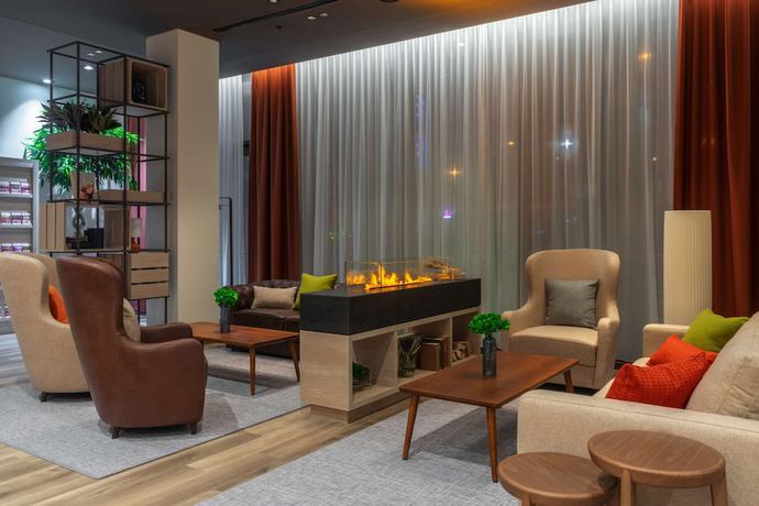 Imagen de los interiores del Hotel IntercityHotel Budapest. Foto 12